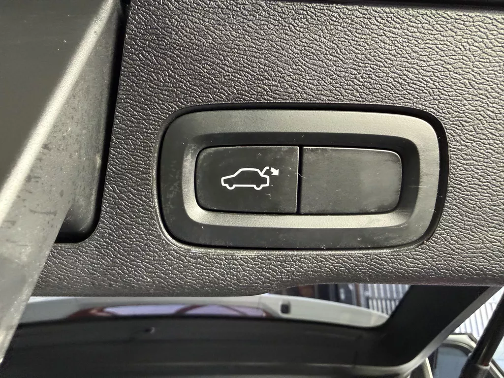 Volvo XC60 2.0 T5 Momentum | foto 12