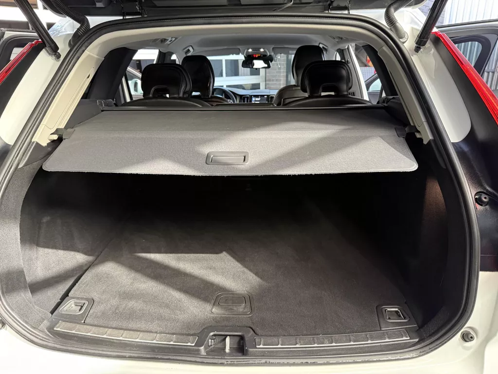 Volvo XC60 2.0 T5 Momentum | foto 10