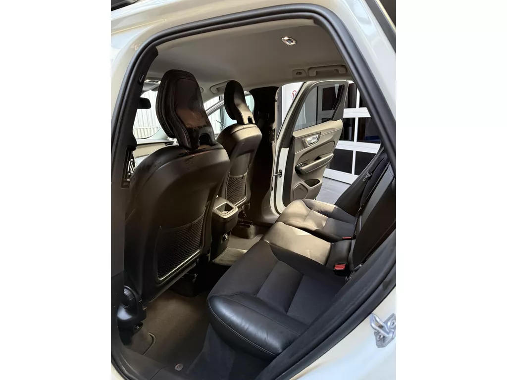 Volvo XC60 2.0 T5 Momentum | foto 8