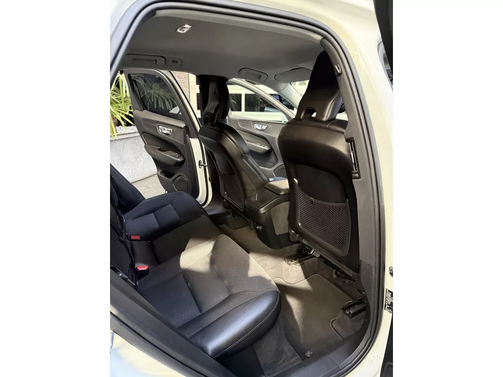 Volvo XC60 2.0 T5 Momentum | foto 7