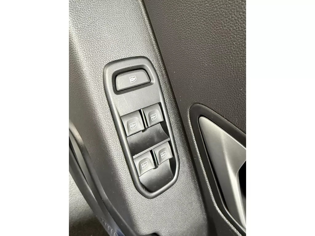 Dacia Duster 1.0 TCe 100 ECO-G Essential | foto 11