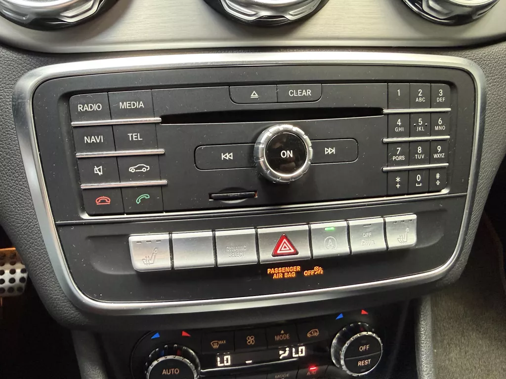 Mercedes-Benz GLA-klasse 180 Business Solution AMG Limited Panoramadak! | foto 18