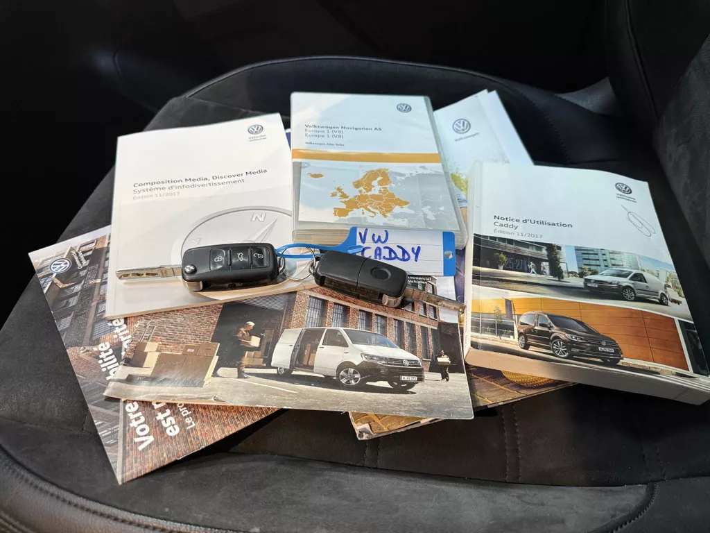 Volkswagen Caddy Maxi 1.4 TSI style luxe uitvoering! All In prijs! | foto 23