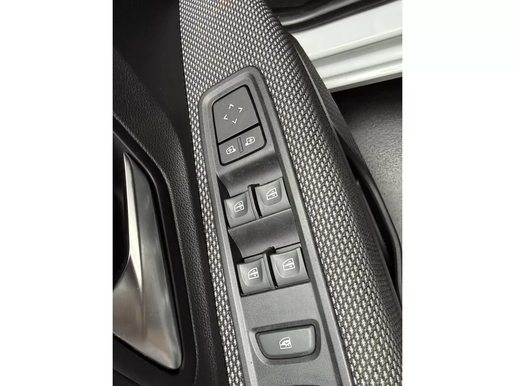 Dacia Sandero 1.0 TCe 90 Essential incl onderhoud en Garantie! | foto 11